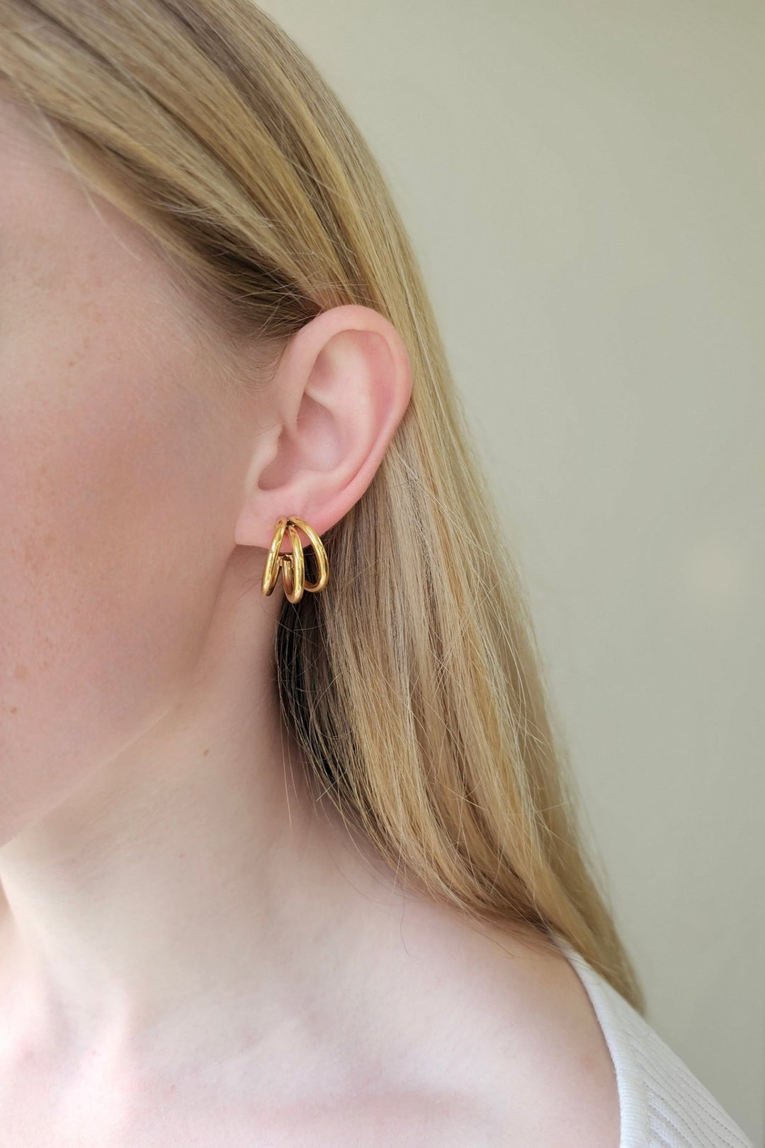 Mococo Essentials Gold Triple Hoop Earrings - MococoMococoMOCEGE005Earrings