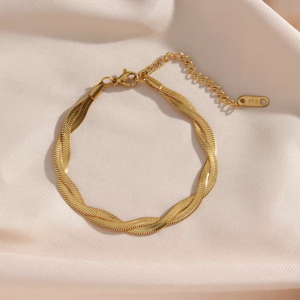 Mococo Gold Braided Chain Braclelet - MococoMococoMOCEGB009Bracelets