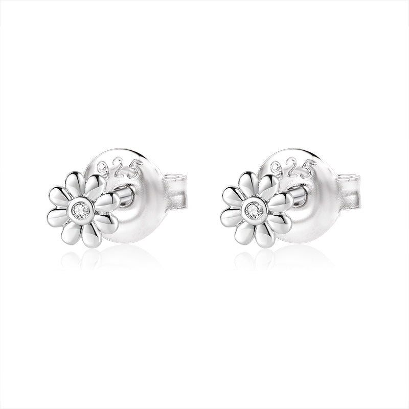 ol&co Silver Dainty Flower Stud Earrings - MococoOl&CoD6912Earrings