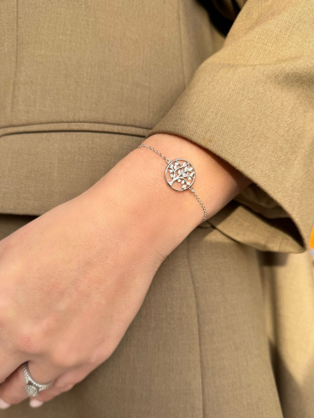 ol&co Silver Sparkling Tree of Life Bracelet - MococoOl&CoC5417Bracelets