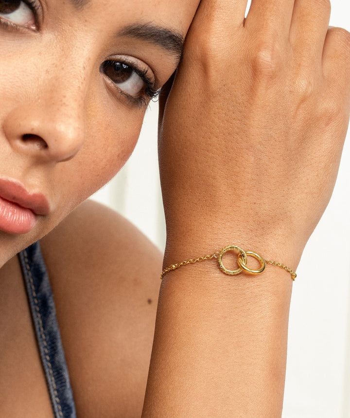 Olivia Burton Gold Classic Interlock Bracelet - MococoOlivia Burton24100315Bracelets