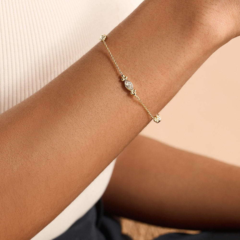 Olivia Burton Gold Dainty Zirconia Bracelet - MococoOlivia Burton241002807613272611282Bracelets