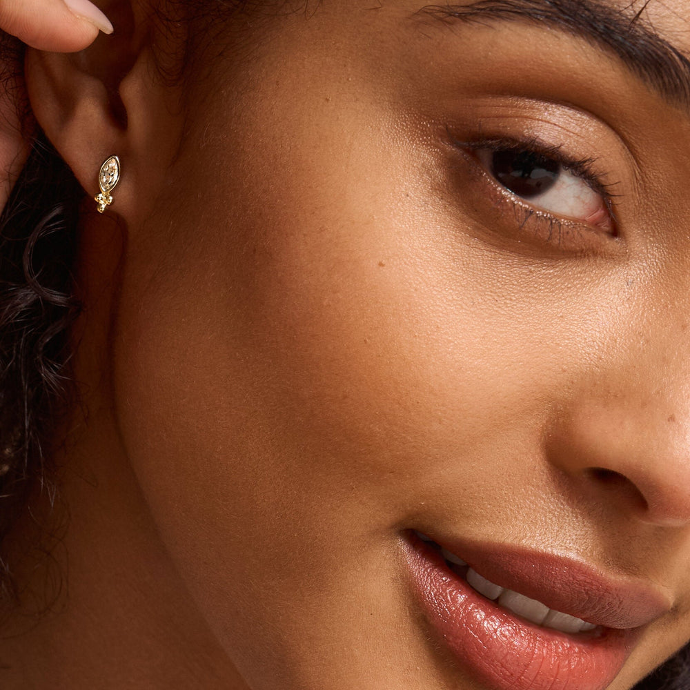 Olivia Burton Gold Dainty Zirconia Stud Earrings - MococoOlivia Burton241002867613272611343Earrings