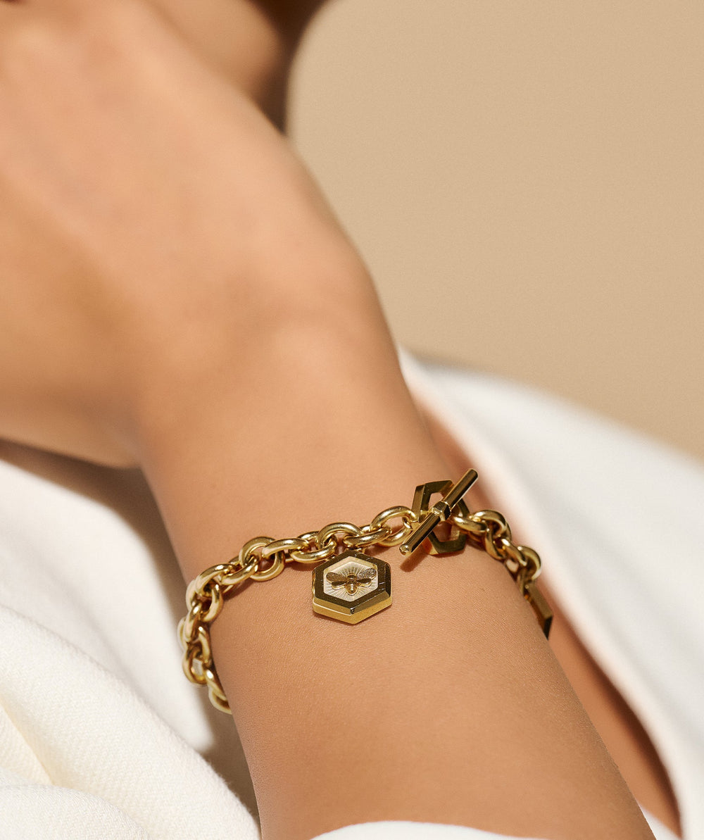 Olivia Burton Gold Minima Bee Toggle Bracelet - MococoOlivia Burton241001037613272562270Bracelets