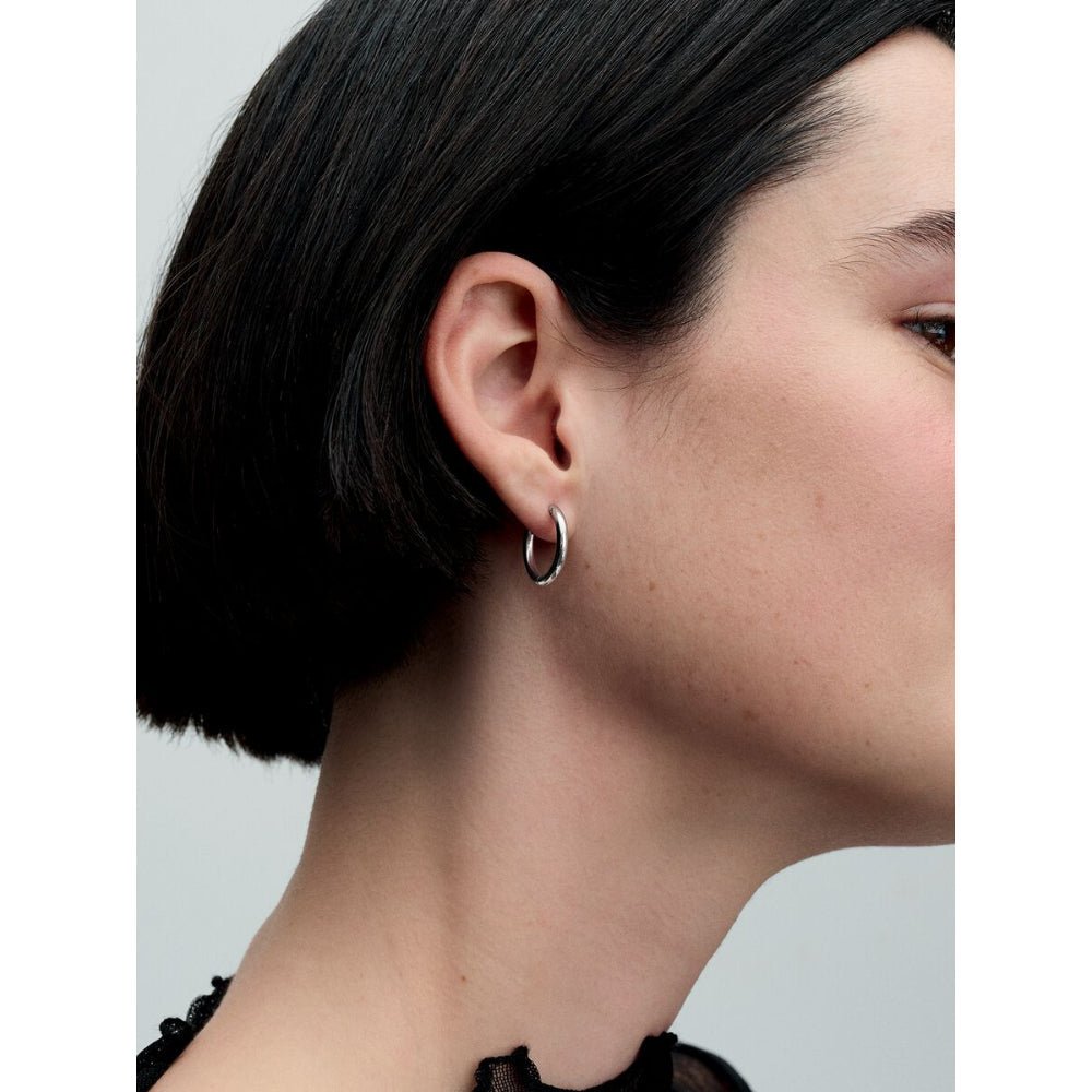 Pandora Moments Silver 18 Mm Charm Hoop Earrings - MococoPandora293355C005700303127170Earrings