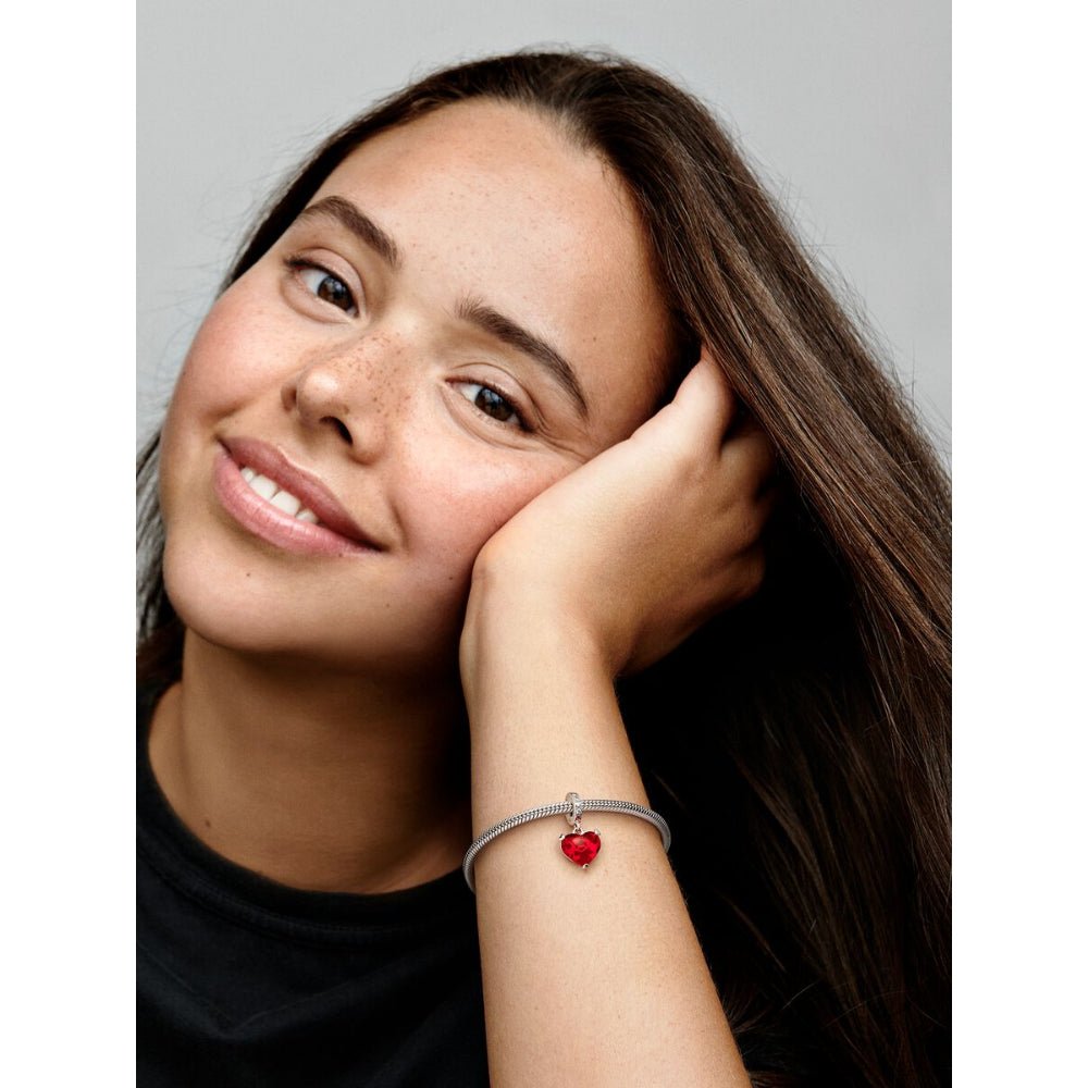 Pandora Silver Disney Mickey & Minnie Mouse Kiss Red Murano Glass Dangle Charm - MococoPandora792522C015700303023724Charms