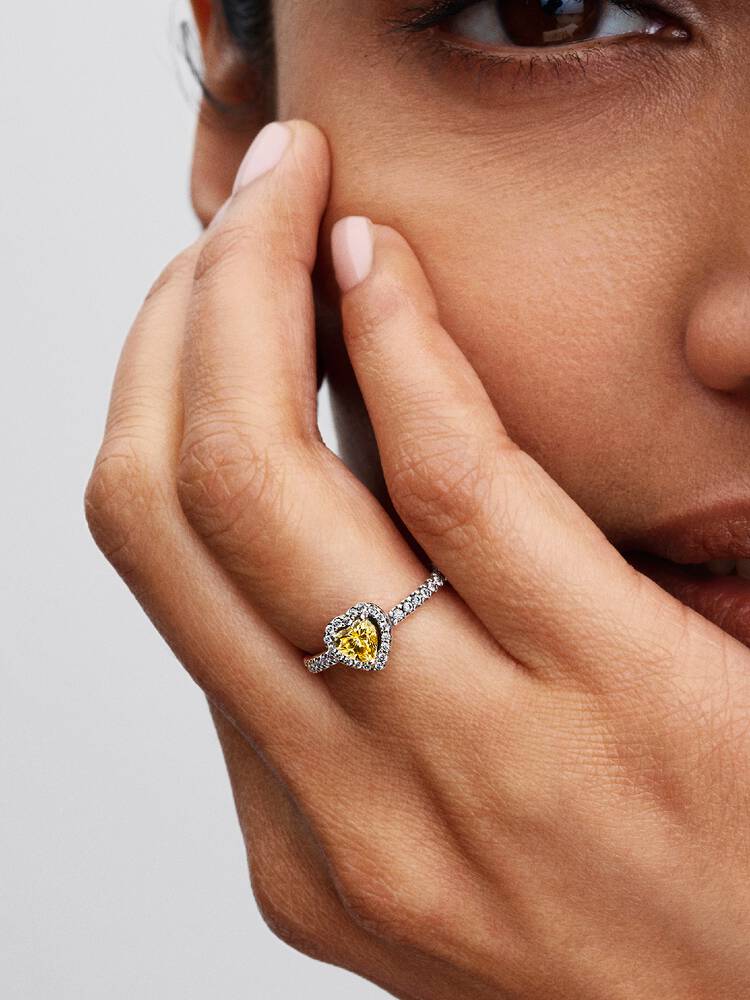 Pandora Silver Sparkling Elevated Heart Ring - MococoPandora198421C06-505700303231044Rings