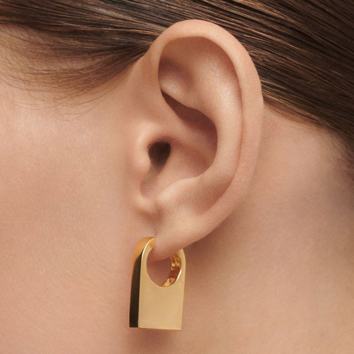 PDPAOLA Gold Chicago Hoop Earrings - MococoPDPAOLAAR01 - C33 - U8435511756788Earrings