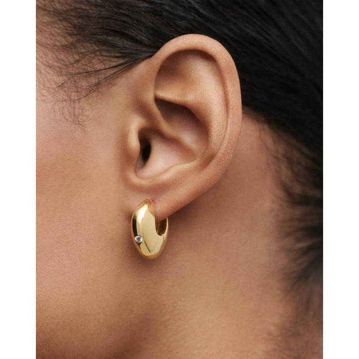 PDPAOLA Gold Wave Hoops Earrings Image 2