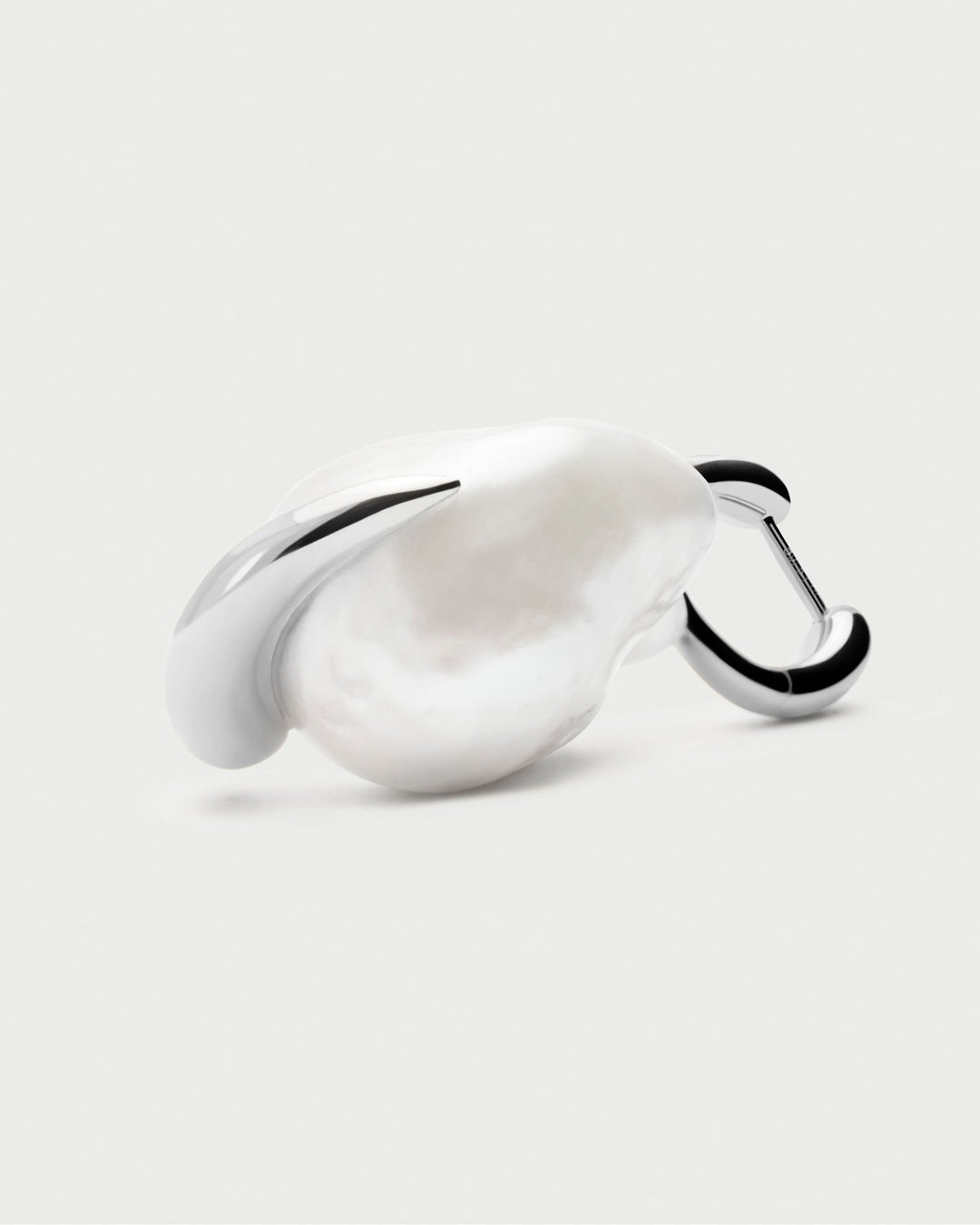 PDPAOLA Silver La Perla Marea Baroque Pearl Hoop Earrings - MococoPDPAOLAAR02-G53-UEarrings