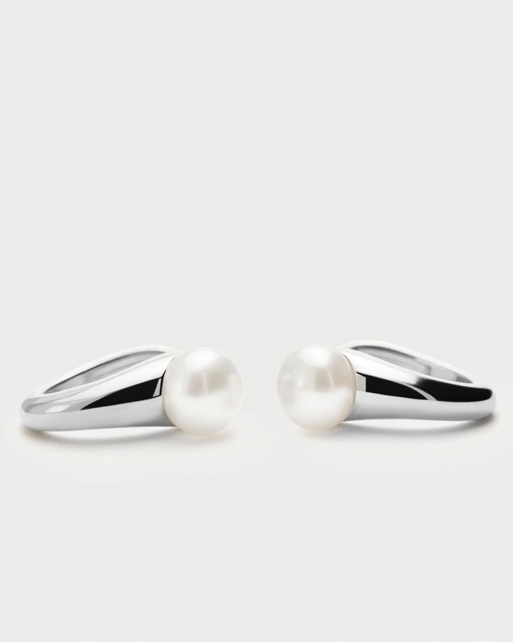 PDPAOLA Silver La Perla Ondine Pearl Hoop Earrings - MococoPDPAOLAAR02-G55-UEarrings