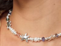 UNOde50 Espectro Necklace with Crystals and Small Starfishes