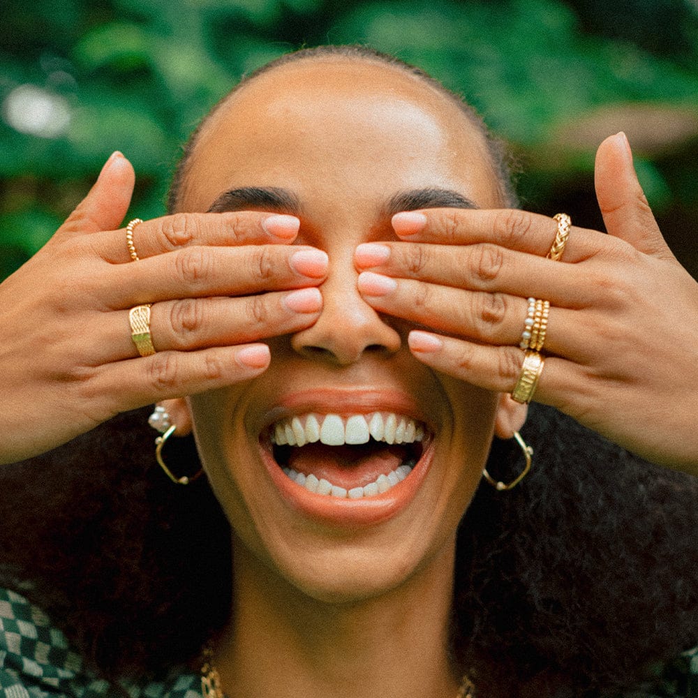 Daisy Shrimps Belt Ring