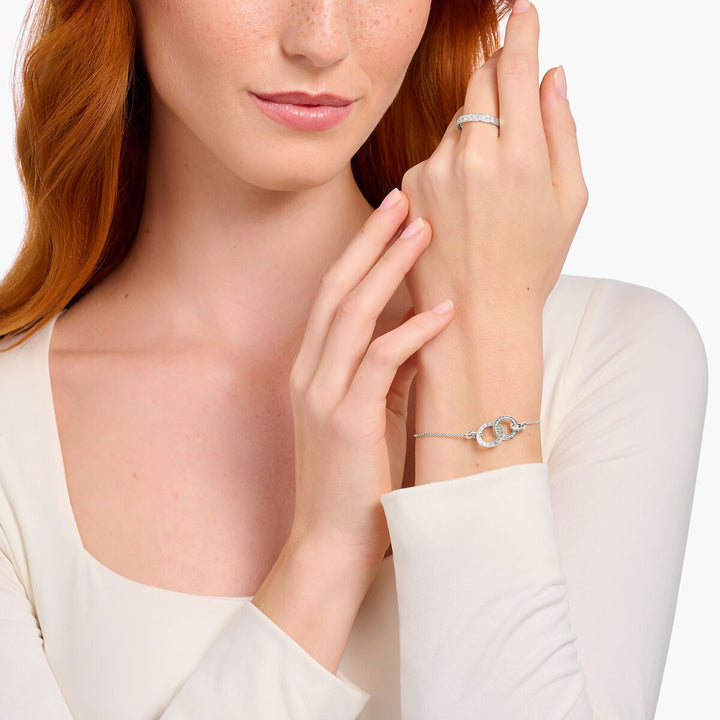 Thomas Sabo Silver Together Forever Interlocking Bracelet - MococoThomas SaboA1551 - 051 - 14 - L19,5v4051245265071Bracelets