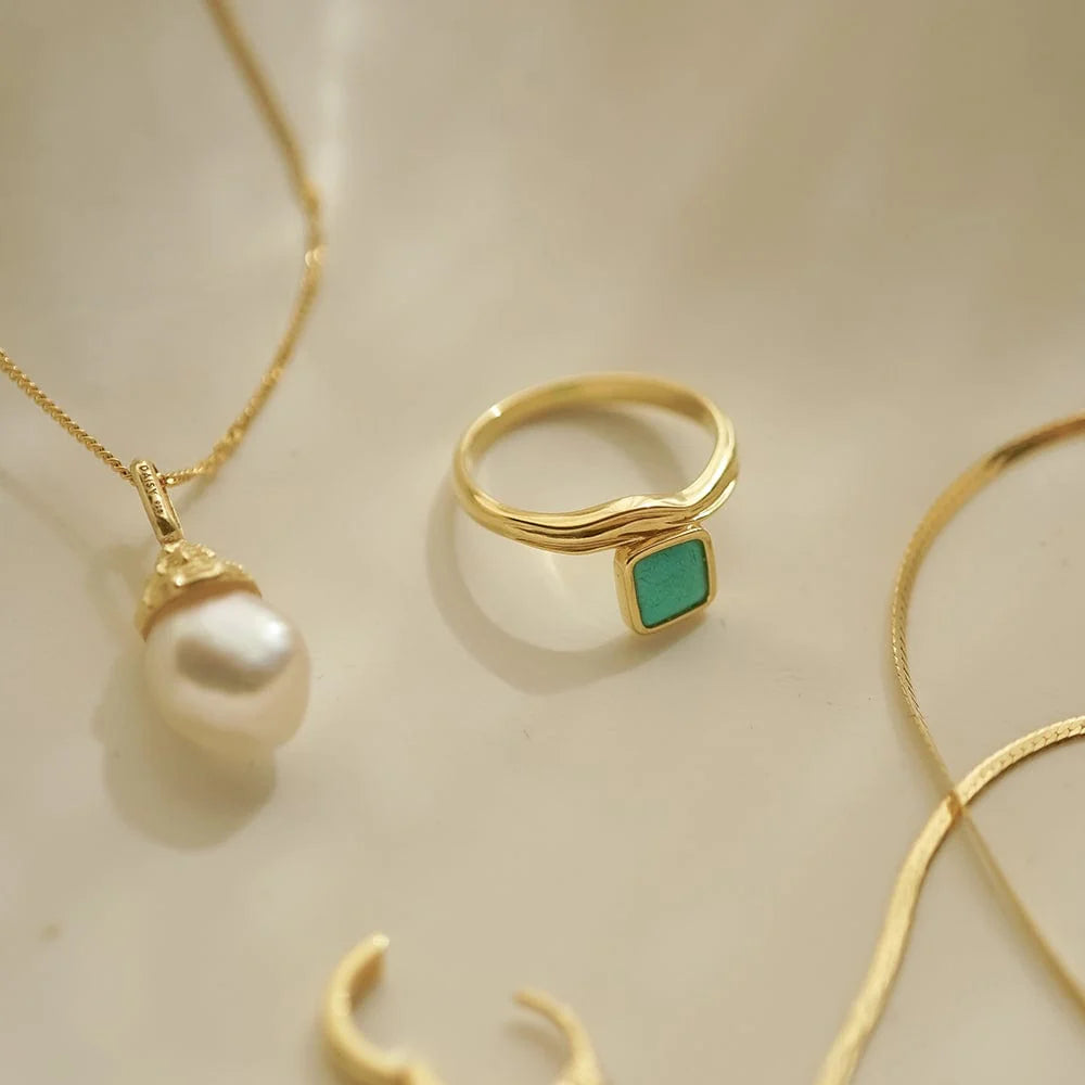 Daisy Turquoise Wave Ring