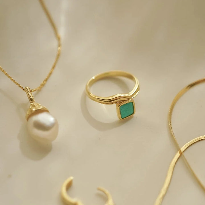 Daisy Turquoise Wave Ring