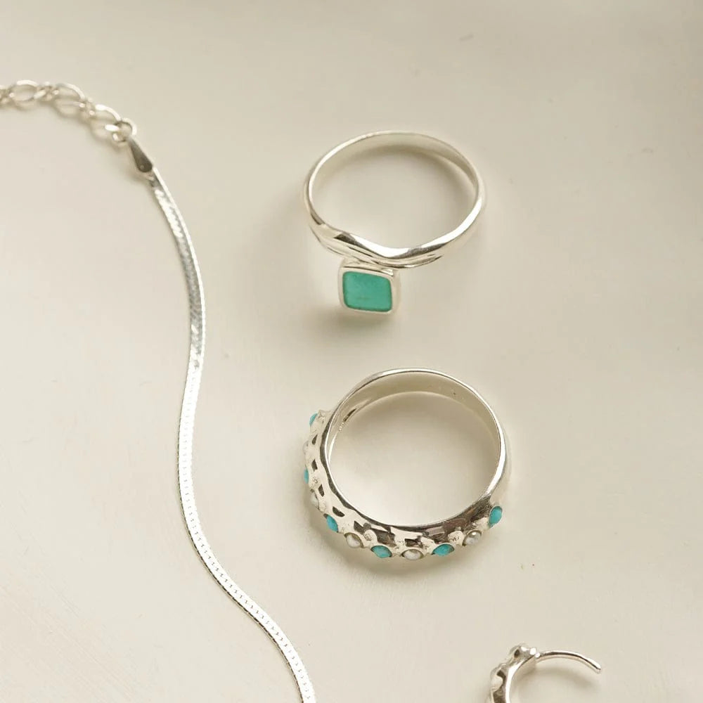 Daisy Turquoise Wave Ring