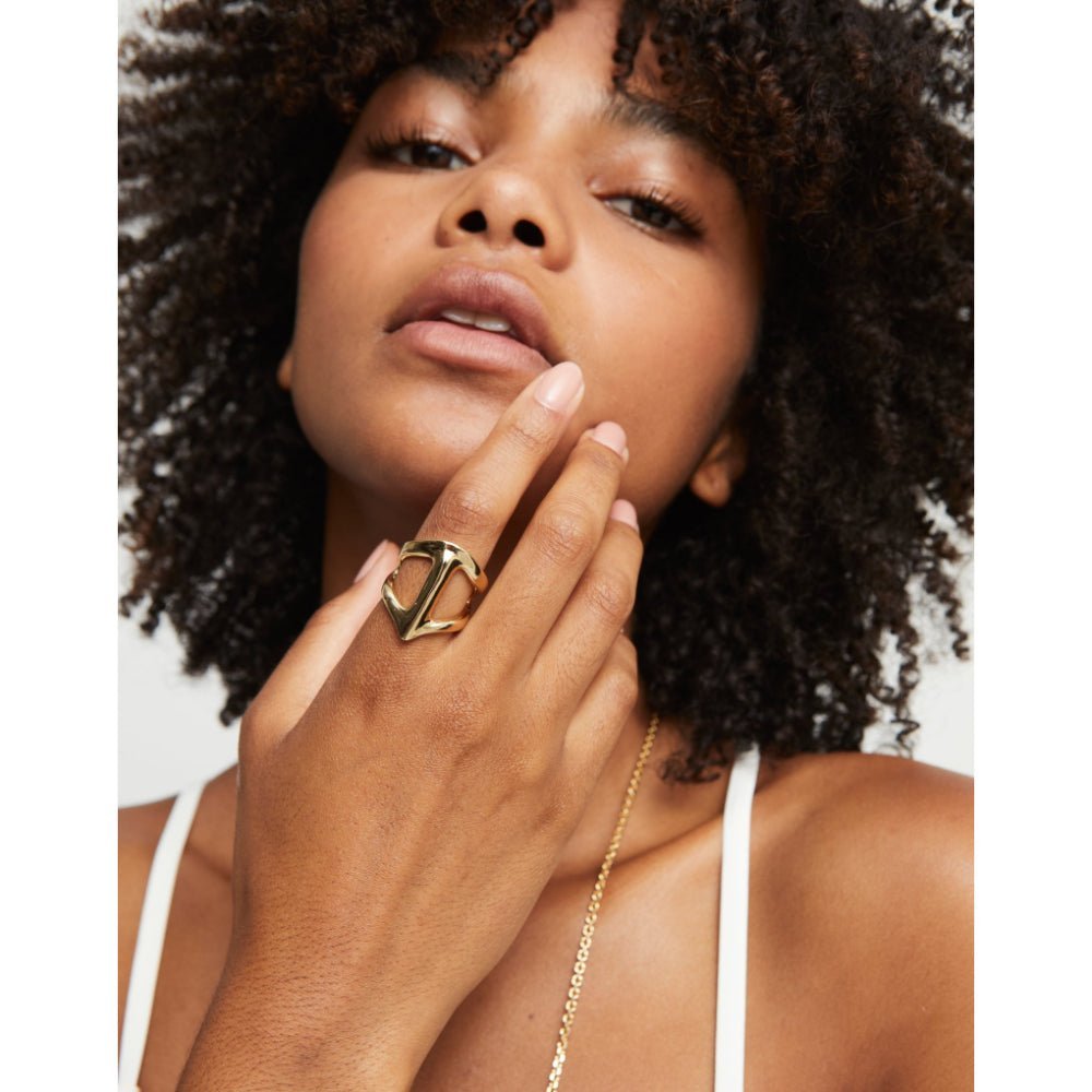 Unode50 18K Gold Plated Manta Ray - Shaped Ring - MococoUNOde50ANI0846ORO00012Rings
