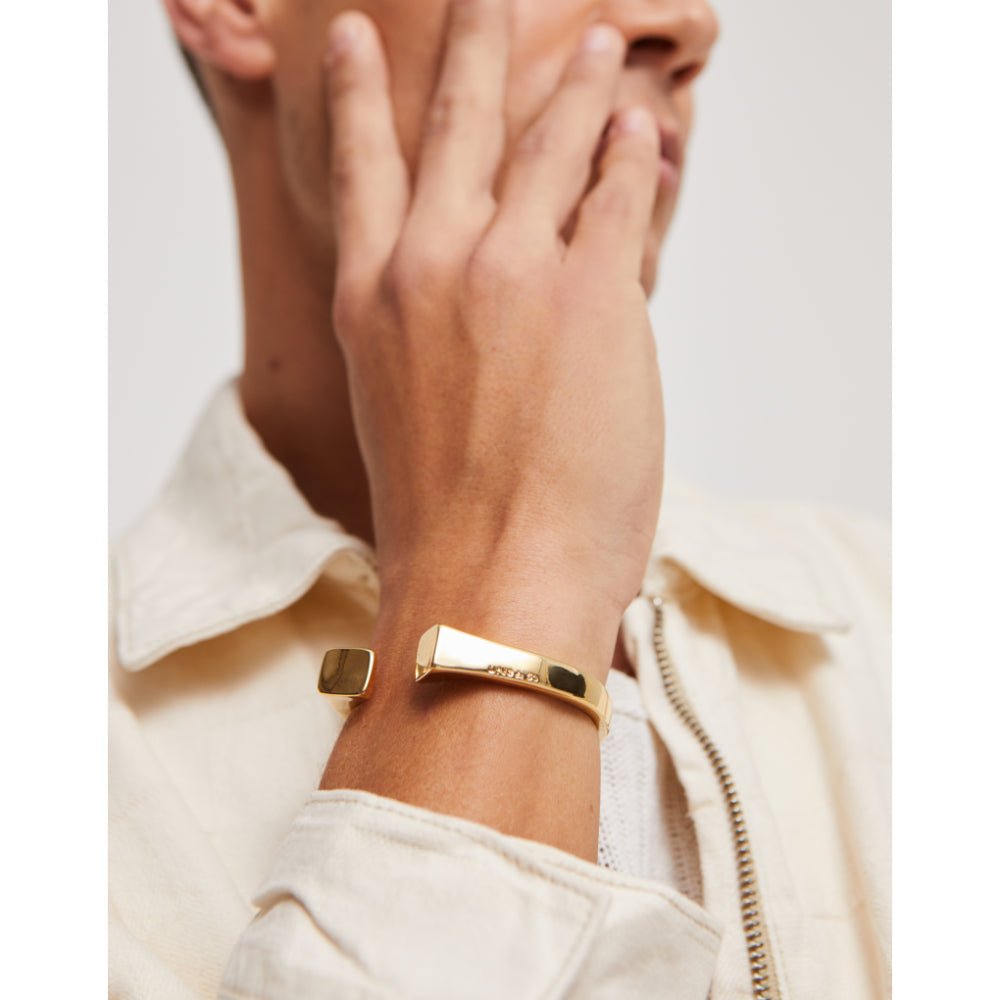 Unode50 18k Gold Plated Square Shape Bangle Bracelet - MococoUNOde50PUL2493ORO0000MBracelets