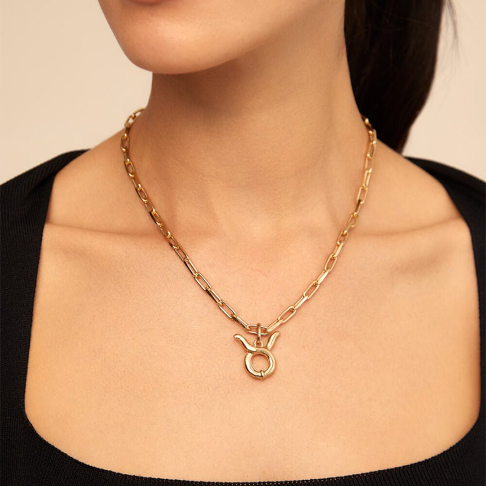 UNOde50 18K Gold - Plated Taurus Shaped Charm - MococoUNOde50CHA0197OROTAU0UCharms