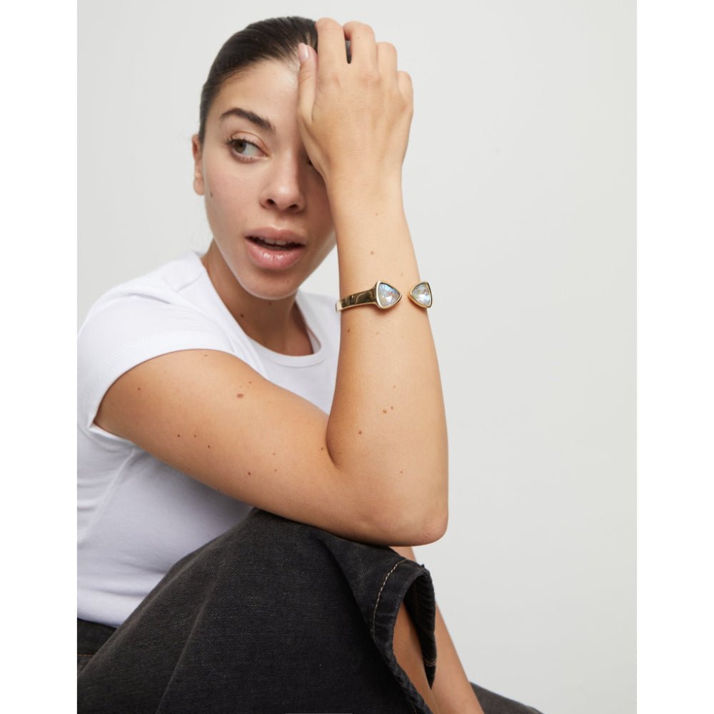 Unode50 18k Gold Plated Two Multicolored Crystals Bangle Bracelet - MococoUNOde50PUL2511MCLORO0MBracelets