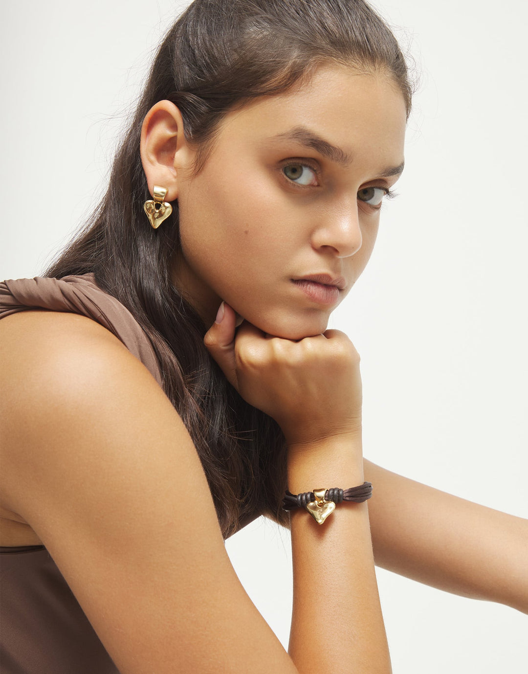 UNOde50 Gold Heart Brown Silk Thread and Leather Bracelet - MococoUNOde50PUL2640MARORO0M8435302499429Bracelets