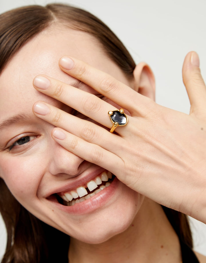 UNOde50 Ser Deslumbrante Ring with Oval Faceted Black Crystal Gold - MococoUNOde50ANI0850NGRORO12