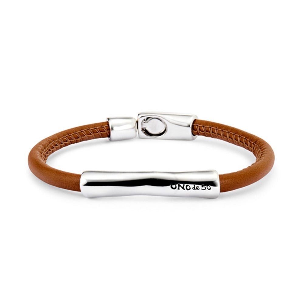 Unode50 Silver Metal Alloy Clasp Leather Bracelet - MococoUNOde50PUL2462CAMMTL0MBracelets