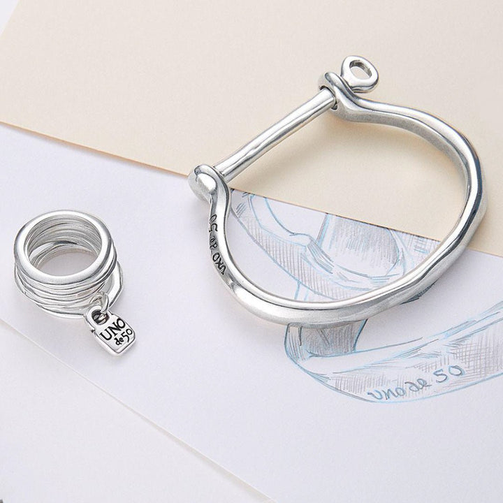UNOde50 Silver Shackled Bangle - MococoUNOde50PUL1245MTL0000MBracelets