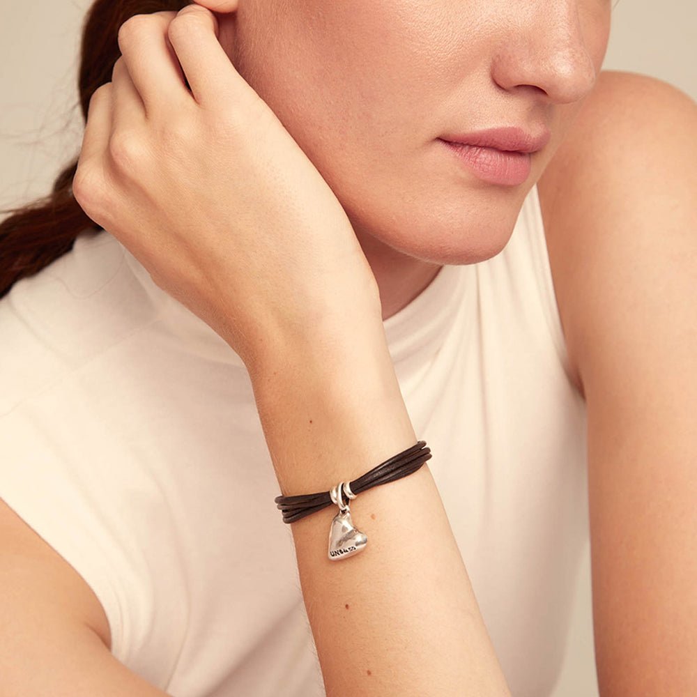 UNOde50 Sterling Silver - Plated Heart Charm Leather Bracelet - MococoUNOde50PUL2403MARMTL0MBracelets