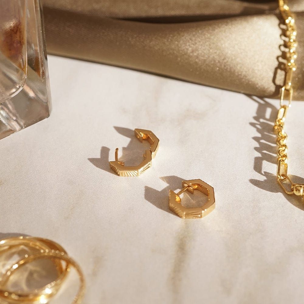 Daisy London 18ct Gold Estee Lalonde Octagonal Huggie Hoops - MococoDaisy LondonELE13_GP5056104123522Earrings