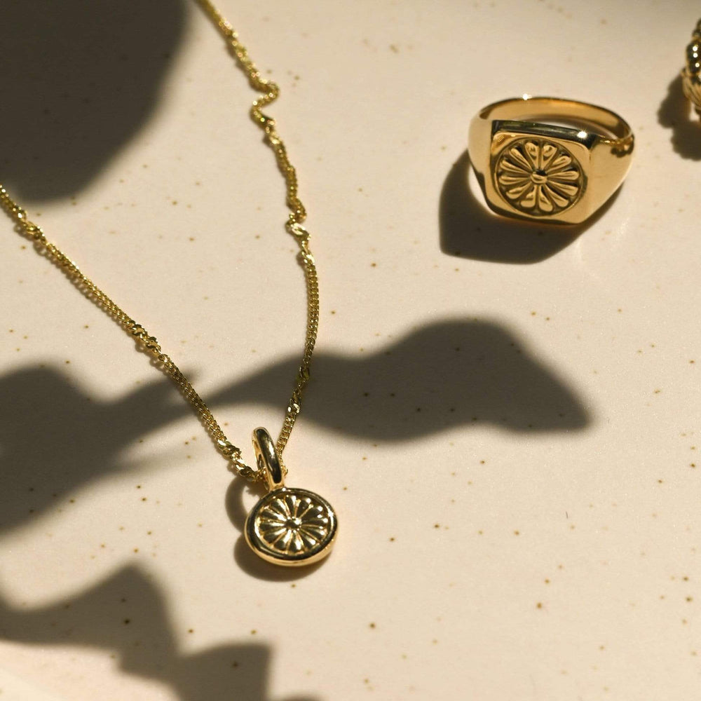 Daisy London Gold Plate Bloom Mini Pendant Necklace - MococoDaisy LondonDN01_GPNecklaces