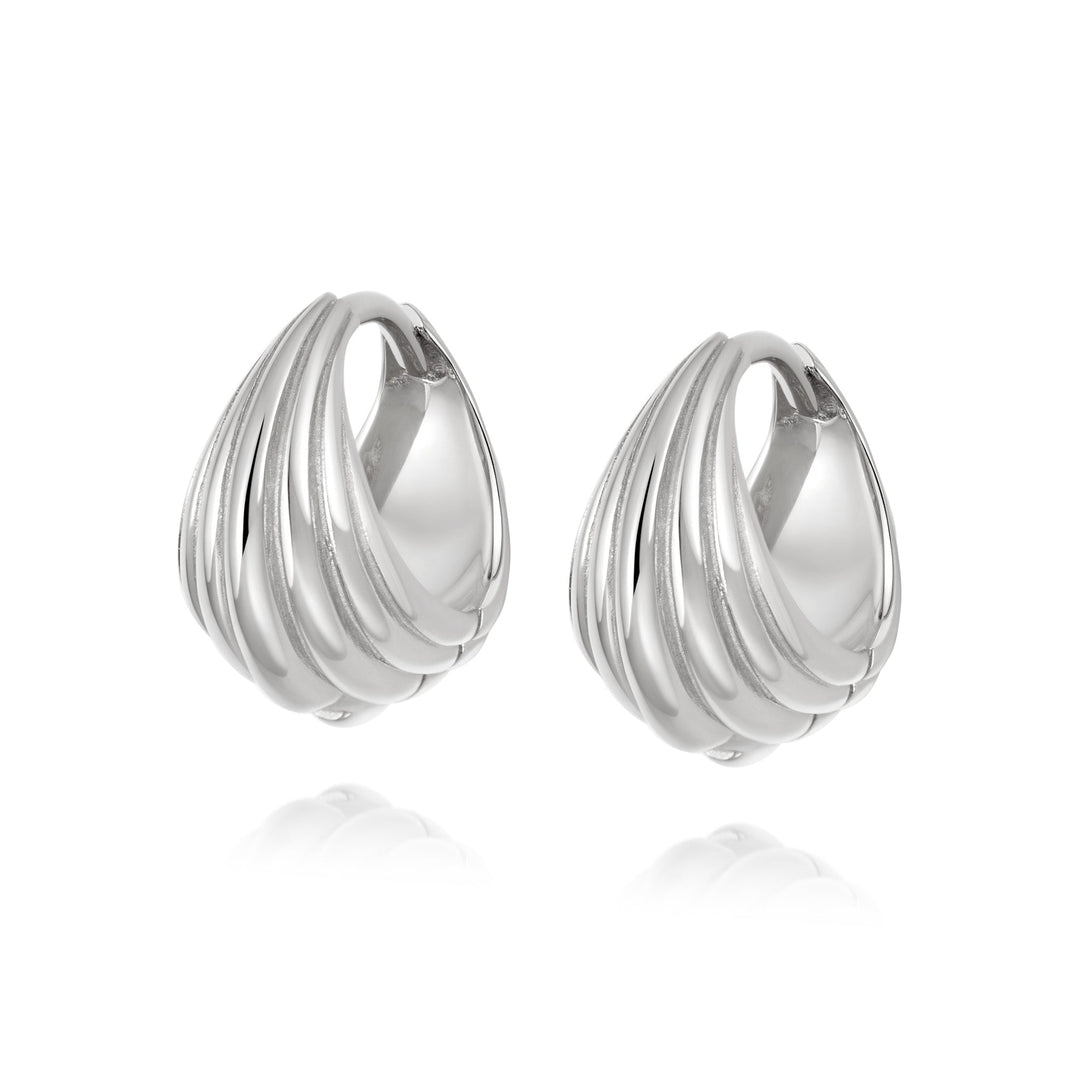 Daisy London Sterling Silver Palm Wrap Huggie Earring - MococoDaisy LondonWE07_SLV5056104111833Earrings