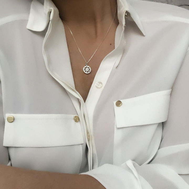 ol&co Silver Compass Necklace - MococoOl&CoSOCCOMP189911037030011Necklaces