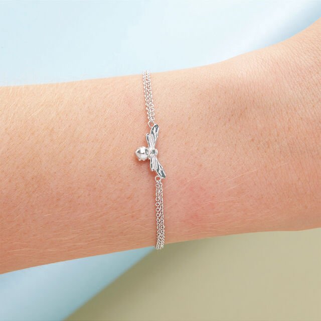 Olivia Burton Silver Lucky Bee Bracelet - MococoOlivia BurtonOBJAMB45N9011395120012Bracelets